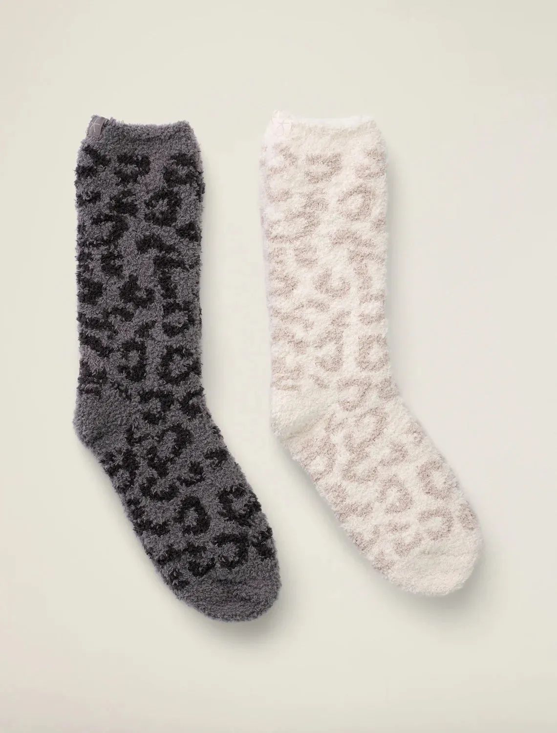 Barefoot Dreams CozyChic® Women's Barefoot In The Wild® Socks in Graphite / Carbon