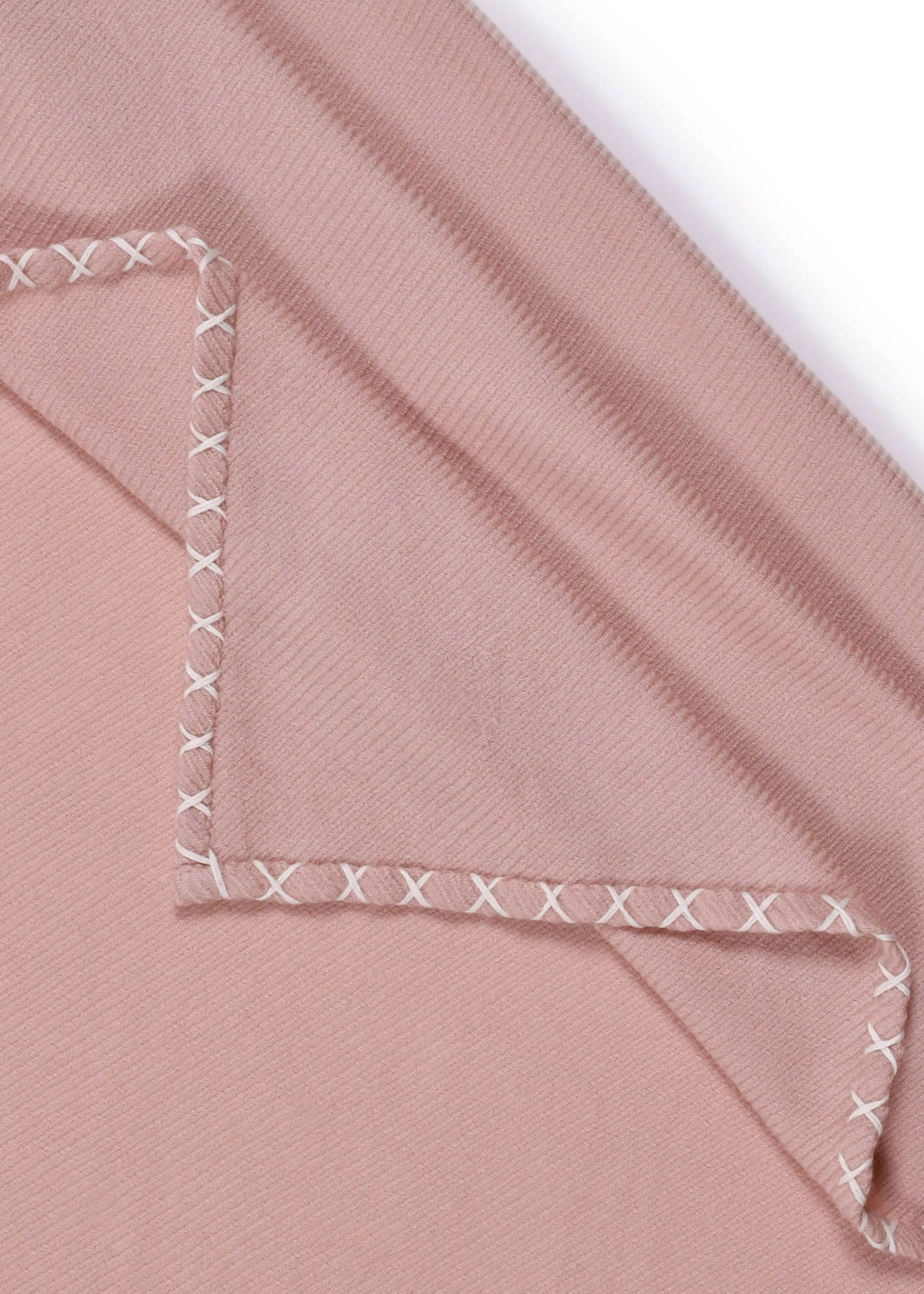 Classic Medium Twill Blanket in Cashmere