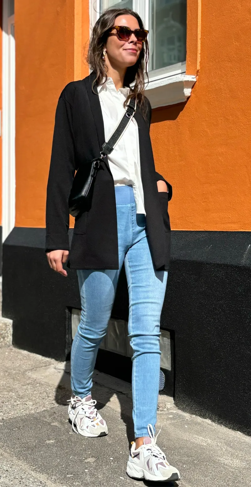 Emily Blazer sort